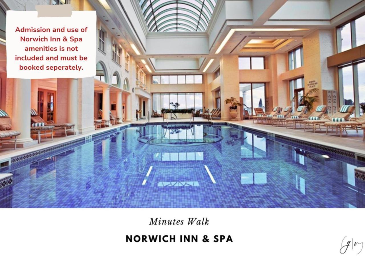 Luxury Villa- 3 Mins To Mohegan- Fully Stocked With Fireplace- Jacuzzi, Saltwater Pools, Sauna Norwich Exterior foto